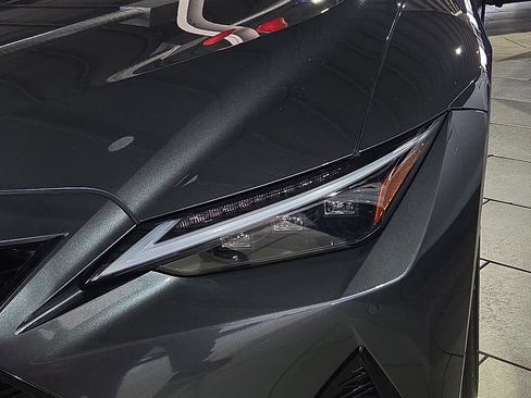 Used 2024 Lexus IS 350 F Sport RWD image 8