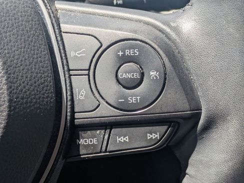 Used 2020 Toyota RAV4 Limited FWD image 45