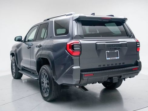 Used 2025 Toyota 4Runner SR5 AWD/4WD image 24