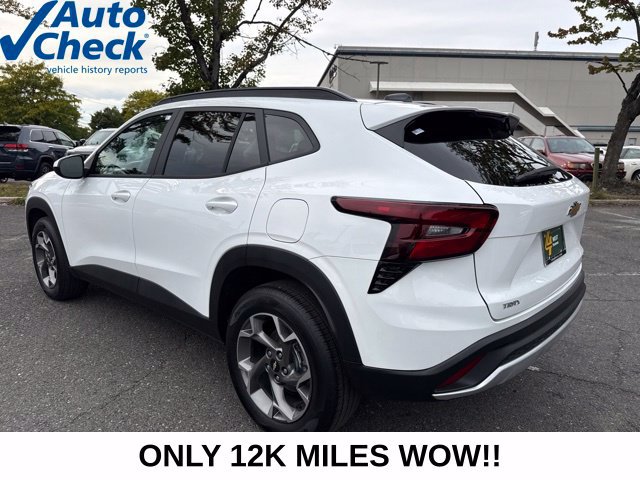 Used 2026 Chevrolet Trax LT FWD image 17