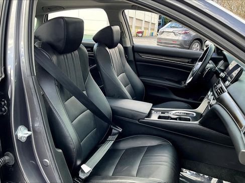 Used 2022 Honda Accord EX-L image 8
