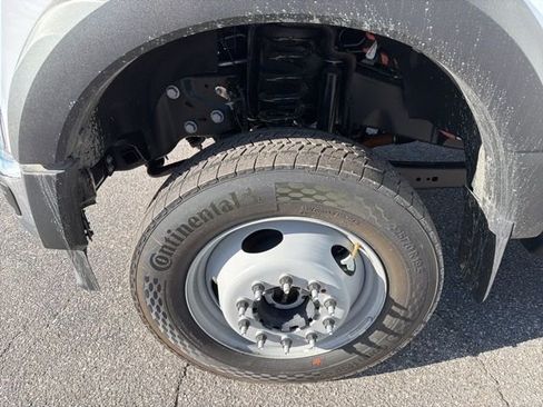 New 2025 Ford F550 4x4 Regular Cab Super Duty image 14