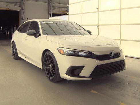 Used 2022 Honda Civic Sport image 4