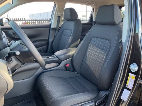 Certified 2026 Honda HR-V LX image 24