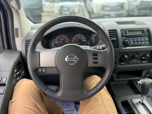 Used 2006 Nissan Frontier XE w/ (G01) XE Preferred Pkg RWD image 27