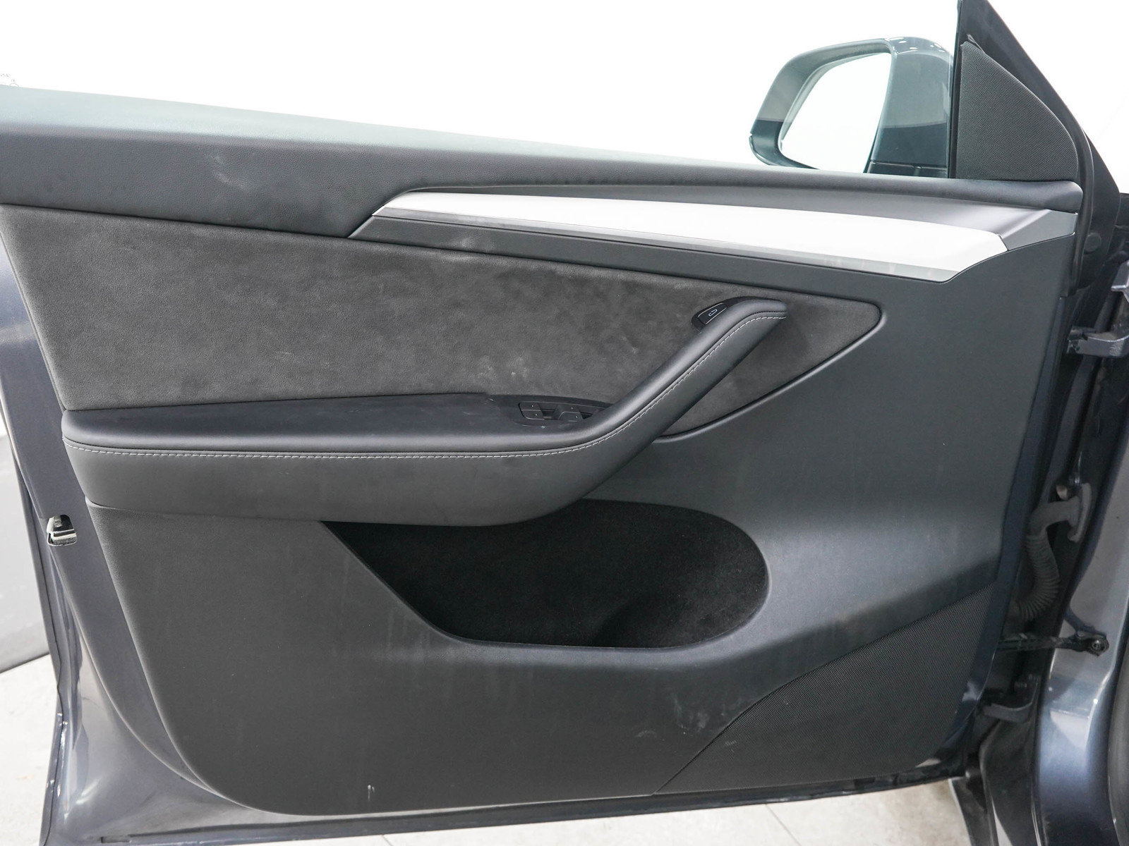 Used 2023 Tesla Model Y Performance AWD/4WD image 19
