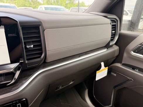 New 2026 Chevrolet Silverado 2500 LTZ w/ LTZ Plus Package AWD/4WD image 18
