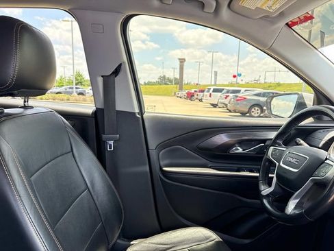 Used 2019 GMC Terrain SLT AWD/4WD image 16