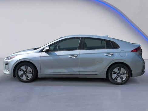 Used 2022 Hyundai Ioniq Blue FWD image 3