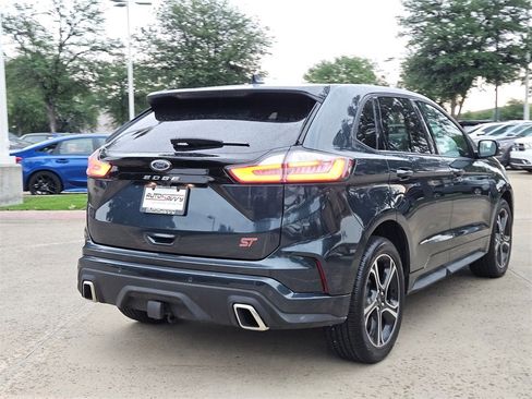 Used 2022 Ford Edge ST image 9