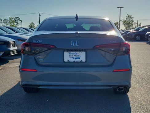 Used 2023 Honda Civic Sport image 5