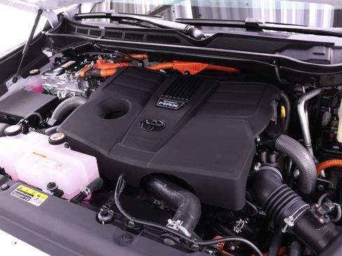 New 2026 Toyota Sequoia Platinum image 16