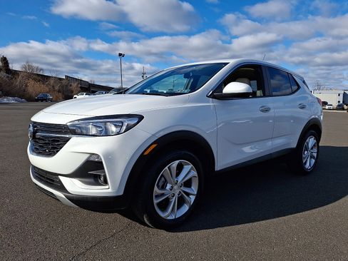 Certified 2023 Buick Encore GX Preferred w/ Cold Weather Comfort Package image 3