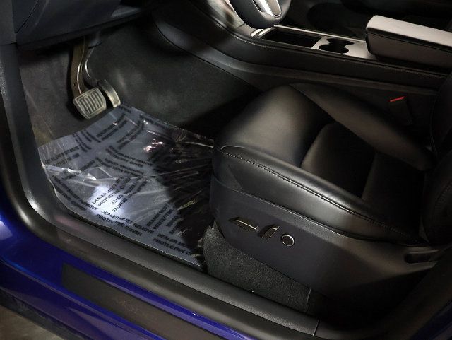 Used 2024 Tesla Model Y Long Range AWD/4WD image 24