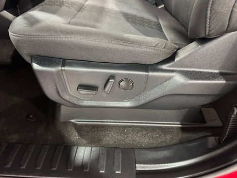 Used 2020 Ford F150 XLT w/ Equipment Group 302A Luxury AWD/4WD image 18