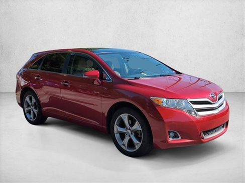 Used 2013 Toyota Venza XLE w/ XLE Premium Pkg FWD image 3