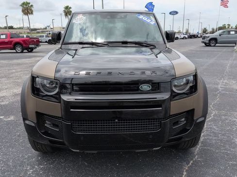 Used 2022 Land Rover Defender 110 X AWD/4WD image 3