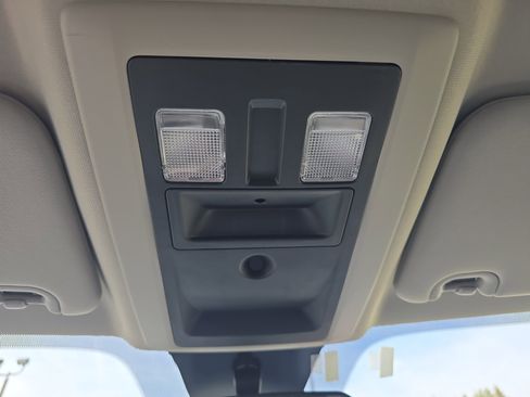 Used 2017 RAM 1500 Express image 30