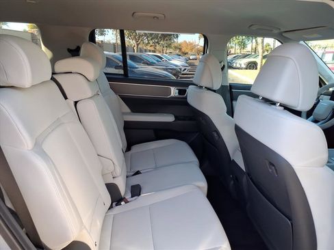 New 2026 Hyundai Santa Fe SE image 9