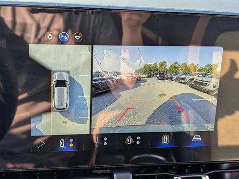 New 2026 Chevrolet Equinox ACTIV w/ Safety and Technology Package image 27