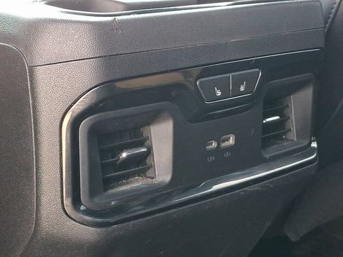 Used 2024 GMC Sierra 2500 AT4 w/ AT4 Preferred Package AWD/4WD image 21