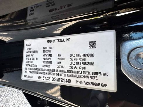 Used 2021 Tesla Model 3 Performance AWD/4WD image 32