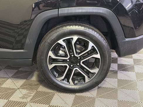 Used 2022 Jeep Compass Limited image 8