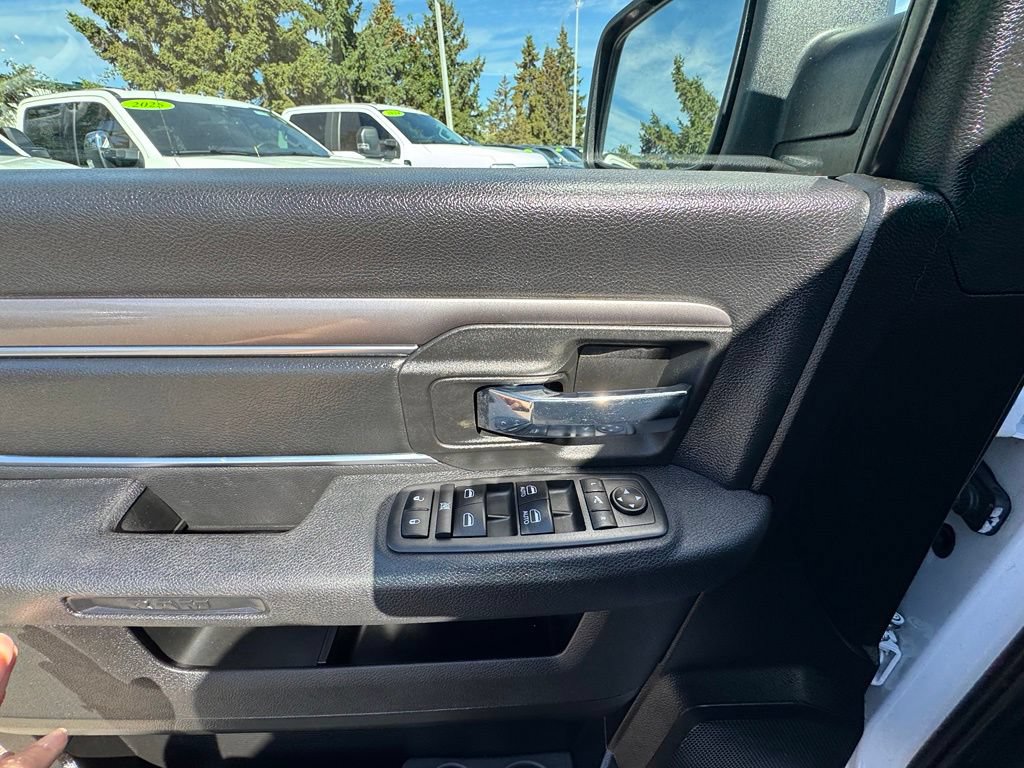 Used 2021 RAM 1500 Warlock AWD/4WD image 19