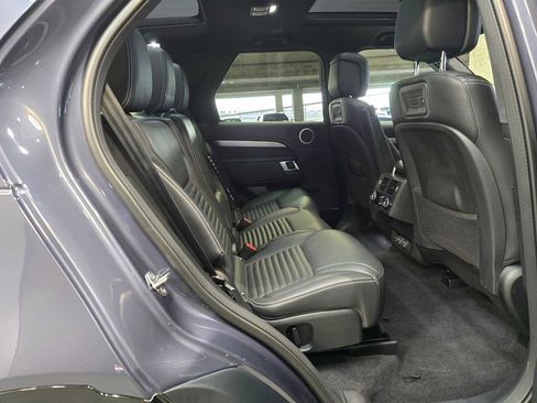 Used 2024 Land Rover Discovery Dynamic SE image 27