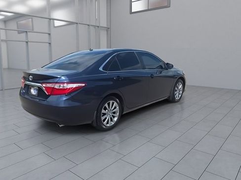 Used 2016 Toyota Camry XLE w/ Moonroof Package FWD image 8