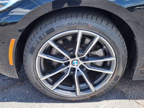 Used 2022 BMW 330i xDrive Sedan w/ Convenience Package image 9