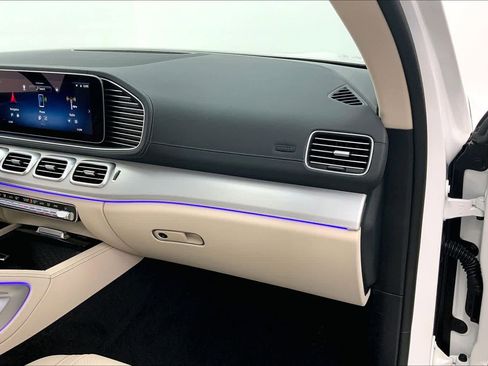 New 2026 Mercedes-Benz GLS 450 4MATIC image 27