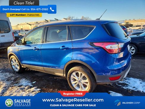 Used 2017 Ford Escape SE w/ SE Cold Weather Package image 3