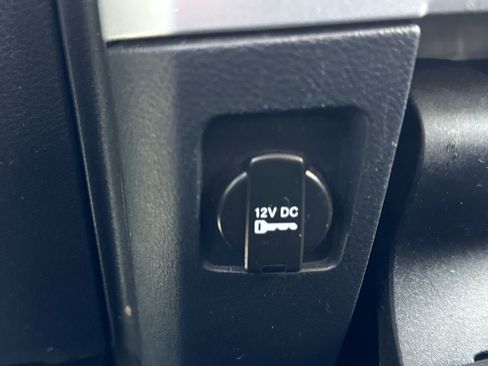 Used 2011 RAM 1500 Classic SLT AWD/4WD image 30