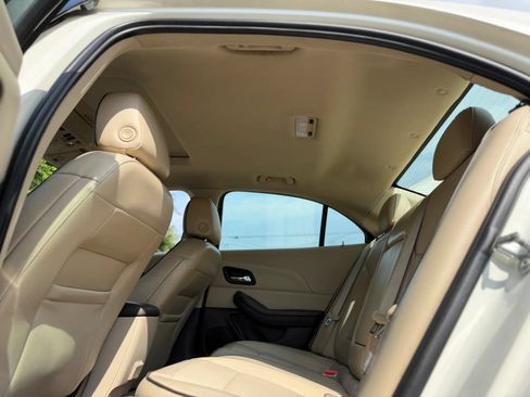 Used 2014 Chevrolet Malibu LT FWD image 30