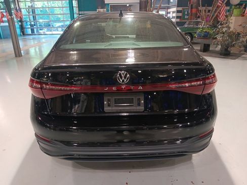 Used 2025 Volkswagen Jetta Sport FWD image 12