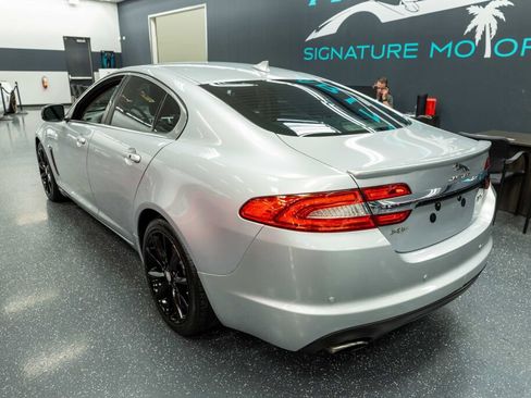 Used 2015 Jaguar XF Sport image 8