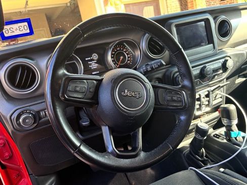 Used 2022 Jeep Wrangler Unlimited Sport image 4