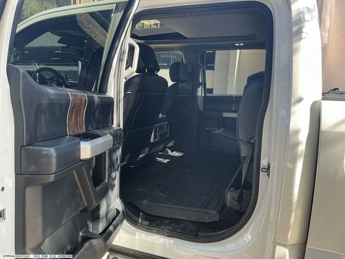 Used 2020 Ford F150 Lariat image 14