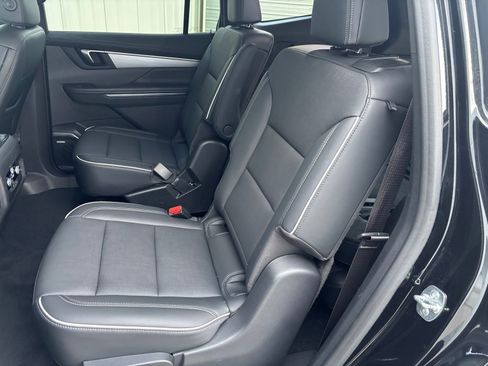 Used 2025 Buick Enclave Preferred image 30