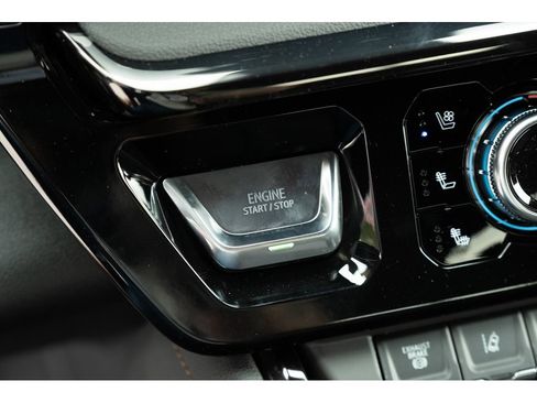 New 2026 GMC Sierra 2500 AT4 w/ AT4 Premium Plus Package AWD/4WD image 31