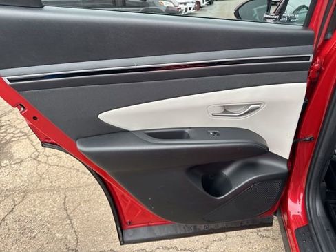 Used 2023 Hyundai Tucson SEL w/ Convenience Package image 18