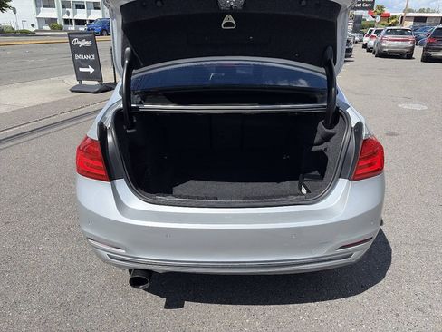 Used 2016 BMW 328i Sedan RWD image 7