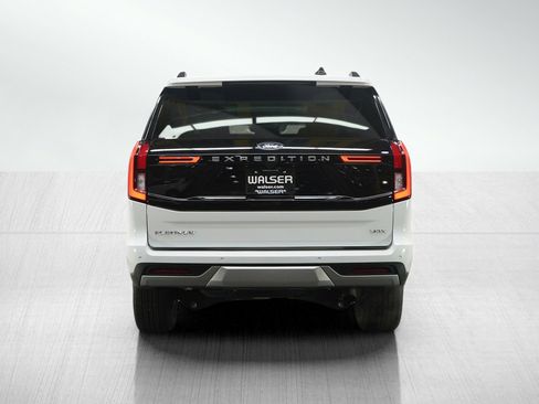Used 2025 Ford Expedition Max Platinum AWD/4WD image 4