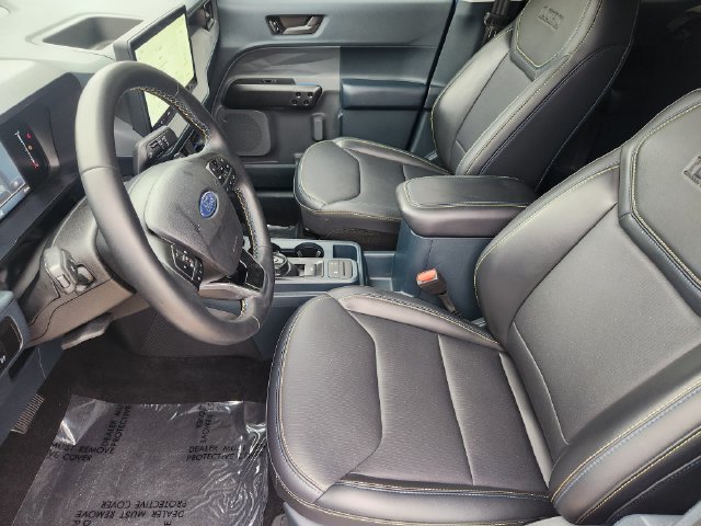 Used 2025 Ford Maverick Lobo AWD/4WD image 4