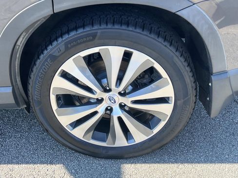 Used 2019 Subaru Ascent Limited w/ Popular Package #2 image 19