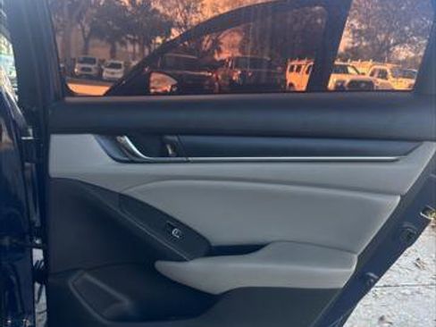 Used 2019 Honda Accord LX image 18