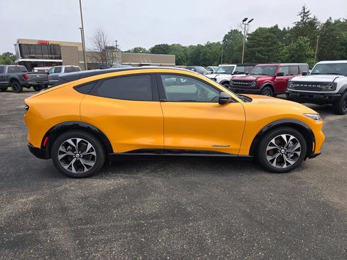 Certified 2022 Ford Mustang Mach-E Premium AWD/4WD image 6