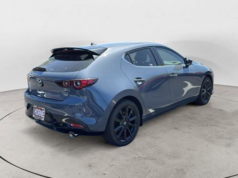New 2026 MAZDA MAZDA3 Hatchback w/Premium Plus Pkg image 5
