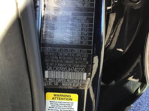 Used 2018 Land Rover Discovery Sport HSE image 13